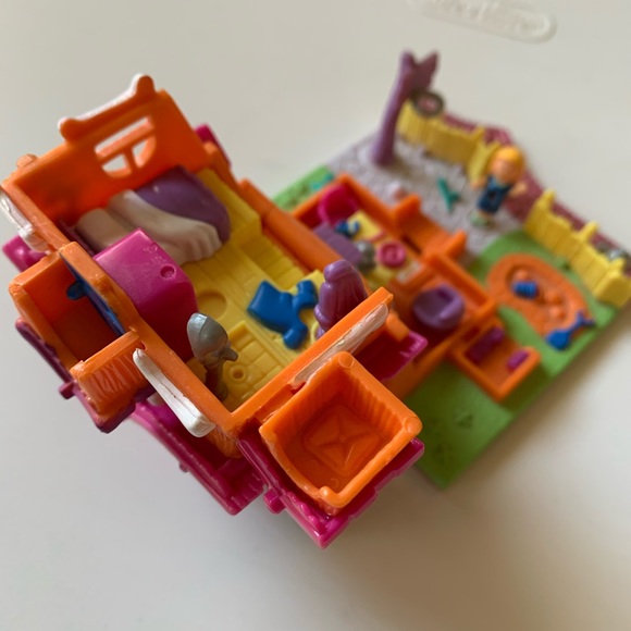 Vintage Polly Pocket Dog House Set - Picture 7 of 7